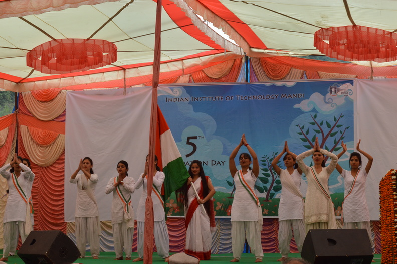 Students Dance Performance-5th Foundation Day
