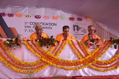 Dignitaries on stage-5th Convocation Day
